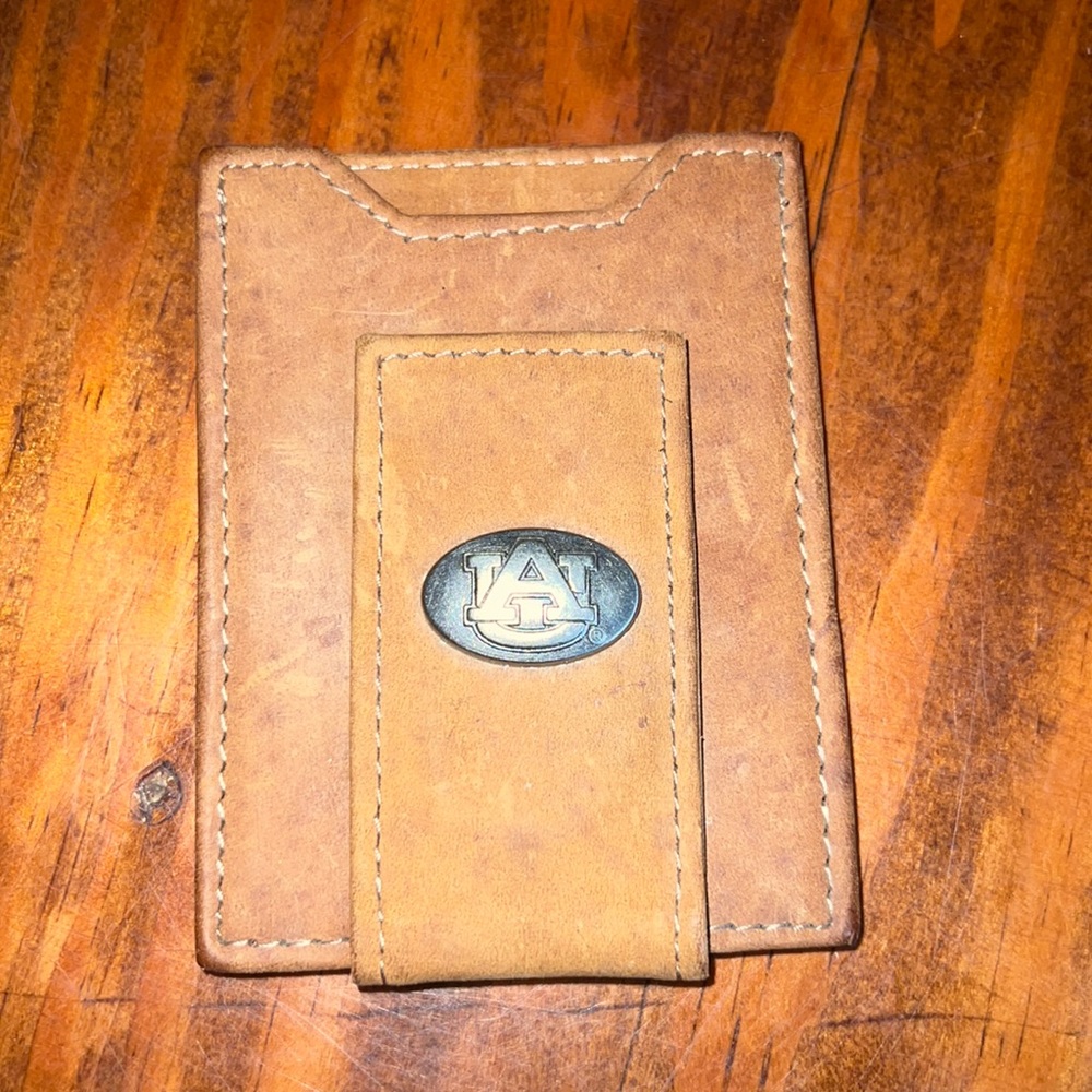 Auburn compact wallet